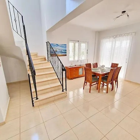 Malama باراليمني